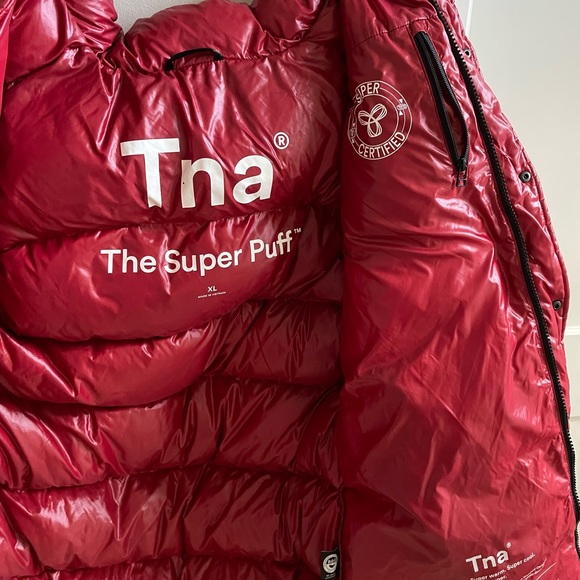 TNA Superpuff Long Red Coat - Picture 2 of 3